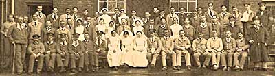 Group of wounded soldiers and nurses at Edmonton Military Hospital, 1918, small